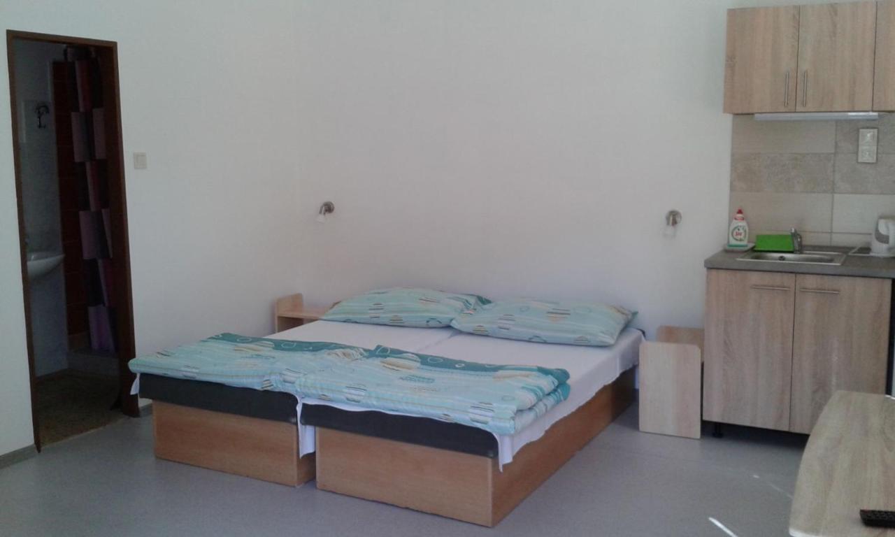 Apartman Fortuna Sturovo Exterior photo